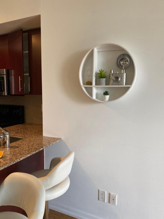 Toronto Cn Tower Maple Leaf Square Luxurious 2 Bedroom Condo Εξωτερικό φωτογραφία