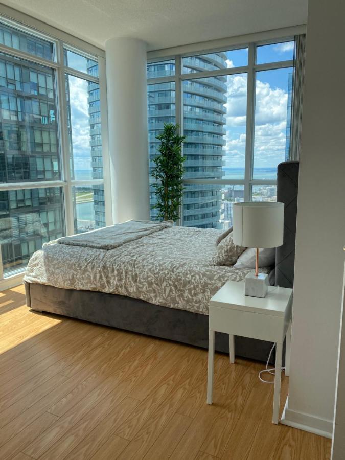 Toronto Cn Tower Maple Leaf Square Luxurious 2 Bedroom Condo Εξωτερικό φωτογραφία