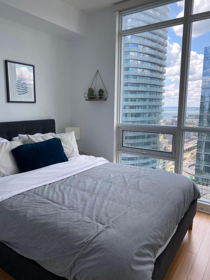 Toronto Cn Tower Maple Leaf Square Luxurious 2 Bedroom Condo Εξωτερικό φωτογραφία