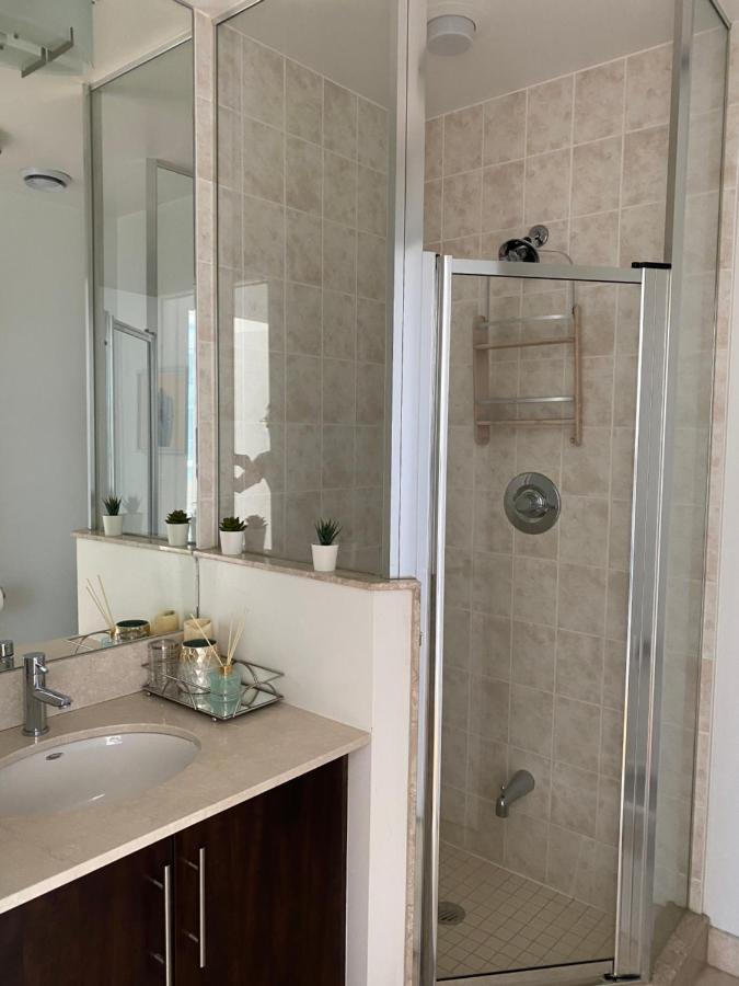 Toronto Cn Tower Maple Leaf Square Luxurious 2 Bedroom Condo Εξωτερικό φωτογραφία