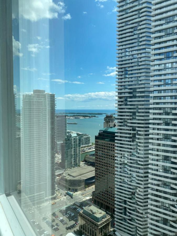 Toronto Cn Tower Maple Leaf Square Luxurious 2 Bedroom Condo Εξωτερικό φωτογραφία