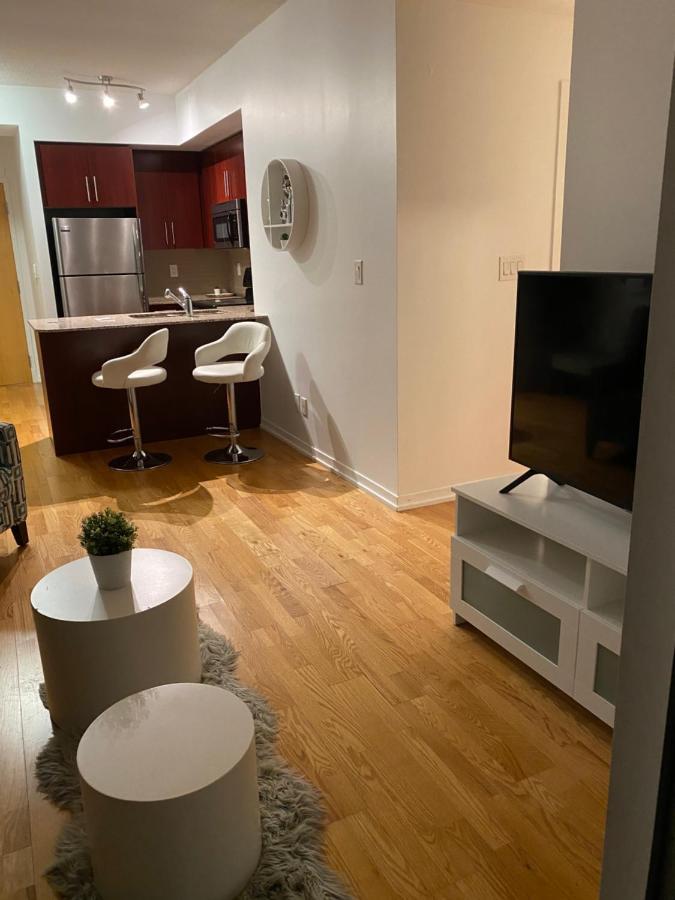 Toronto Cn Tower Maple Leaf Square Luxurious 2 Bedroom Condo Εξωτερικό φωτογραφία