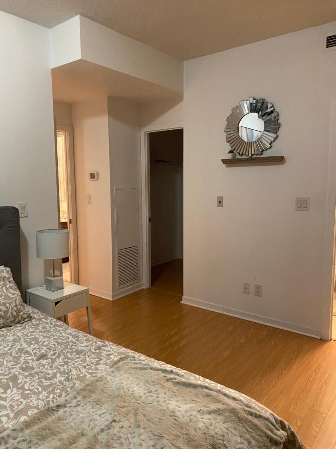 Toronto Cn Tower Maple Leaf Square Luxurious 2 Bedroom Condo Εξωτερικό φωτογραφία