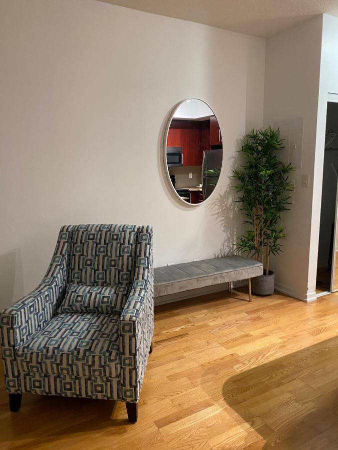 Toronto Cn Tower Maple Leaf Square Luxurious 2 Bedroom Condo Εξωτερικό φωτογραφία
