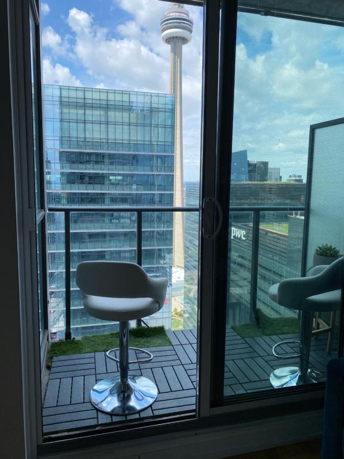 Toronto Cn Tower Maple Leaf Square Luxurious 2 Bedroom Condo Εξωτερικό φωτογραφία